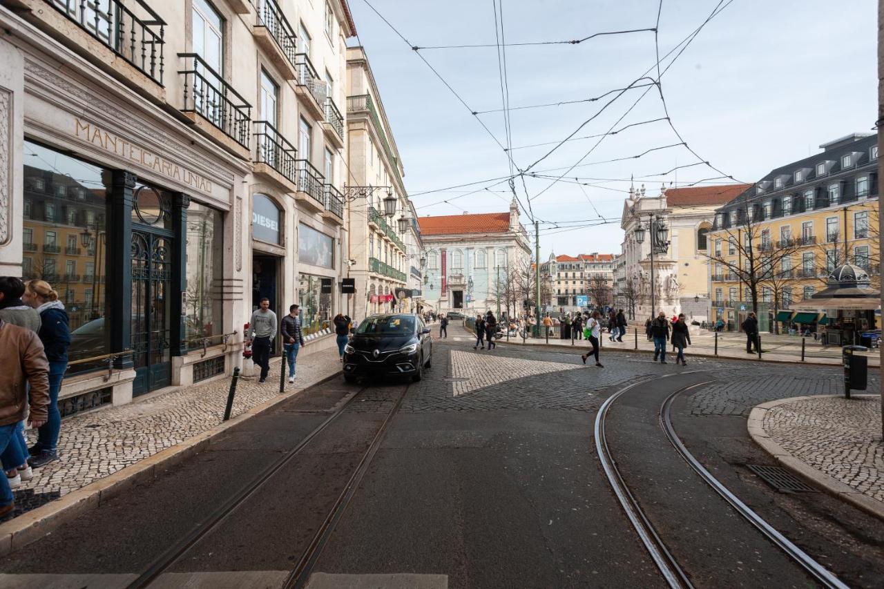 Flh Chic Chiado Exotic Spacious Residence Lisbon Bagian luar foto